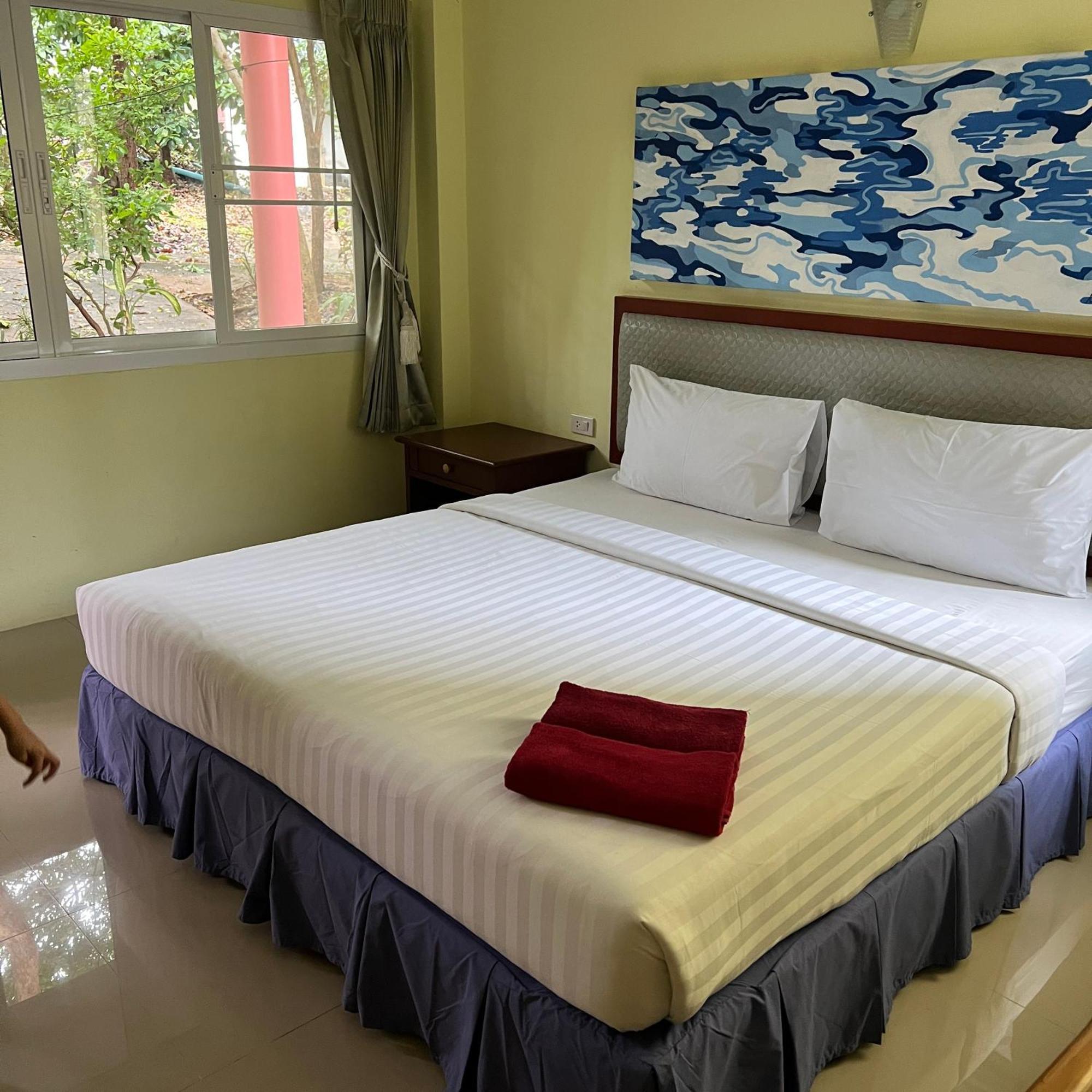 Kata Villa Merit Hill Bungalows Karon Kültér fotó